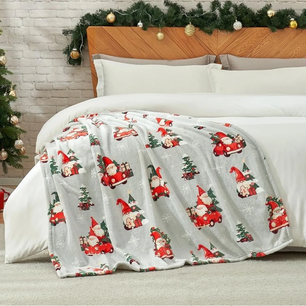 Gnome Holiday Throw Blanket
